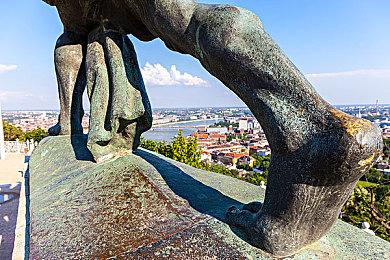 “套宝可梦的汉子” 《目标是宝可梦大师》中文版MV发布